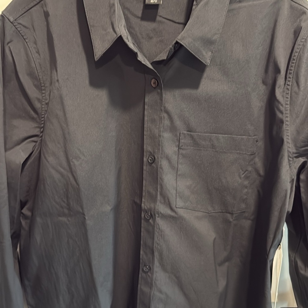NWT Athleta Midday Shirt Solid Black Medium Tall - Picture 10 of 15